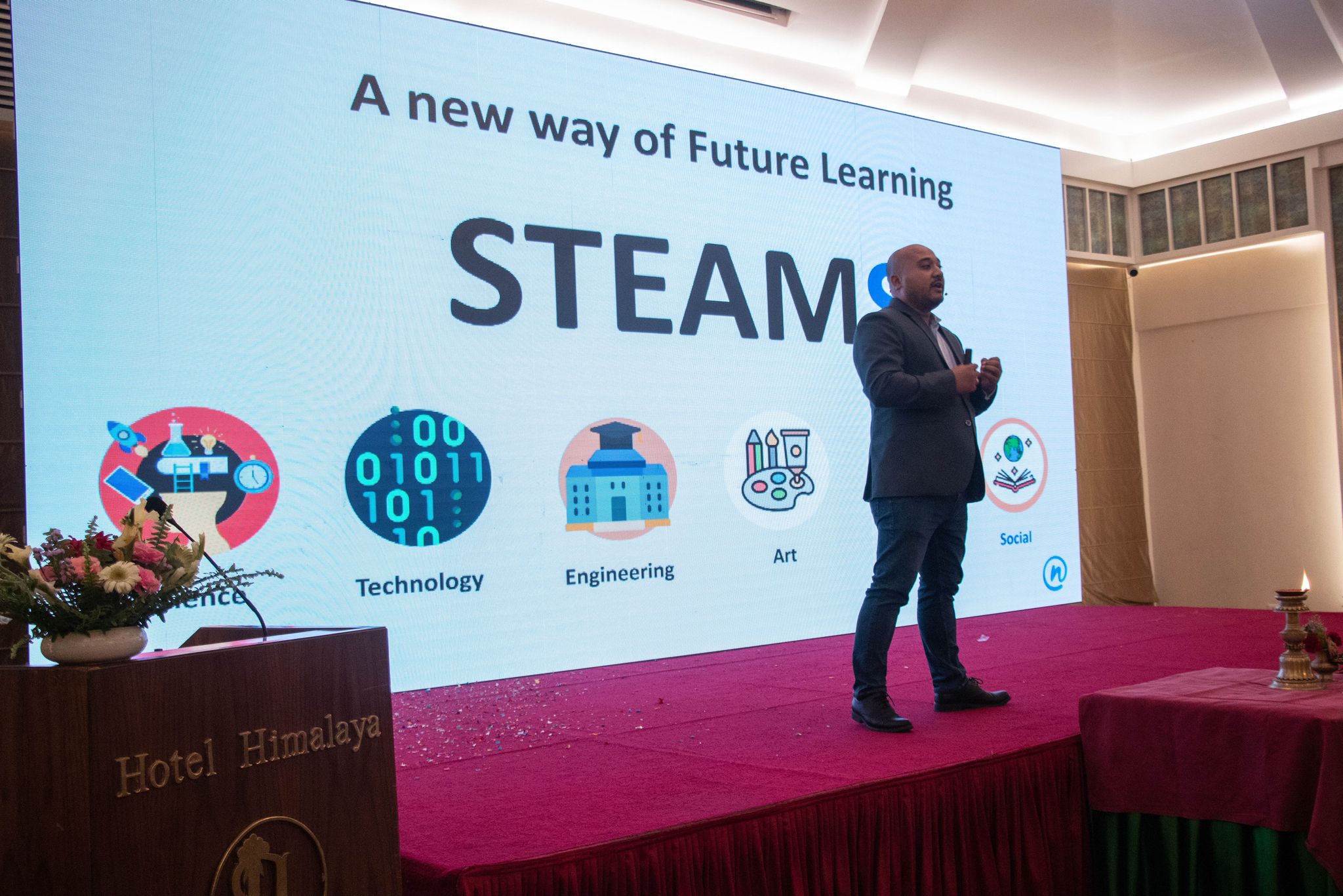 डिजिटल अभ्यासका लागि ‘जुनियर मेगामाइन्ड’